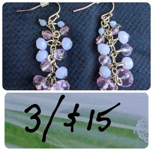 ✨Pink/white/gold dangling earrings